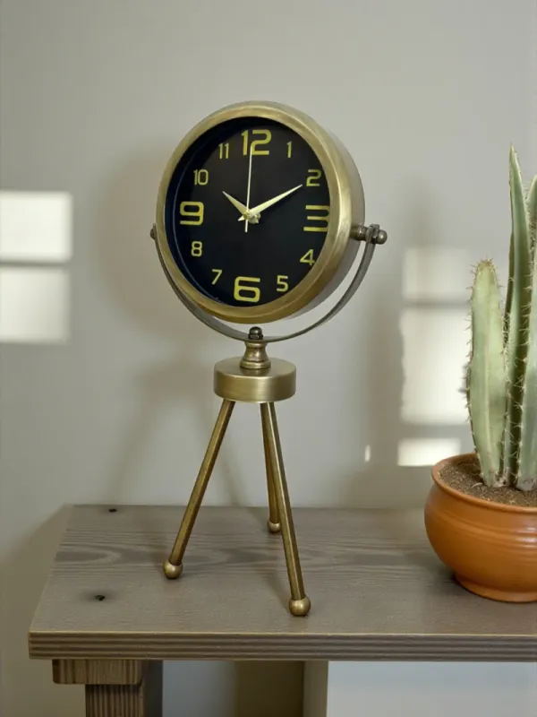 Retro Görünümlü Eskitme Metal Masa Saati 45 x 26 cm · Model MT-2010E
