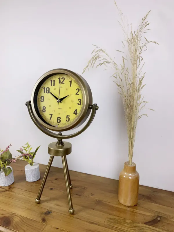 Retro Görünümlü Eskitme Metal Masa Saati 45 x 26 cm · Model MT-2013E