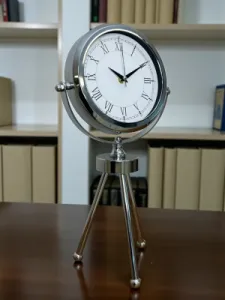 Krom Metal Masa Saati 45 x 26 cm · Model MT-2055K