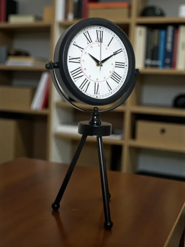 Roma Rakamlı Siyah Metal Masa Saati 45 x 26 cm · Model MT-2052B