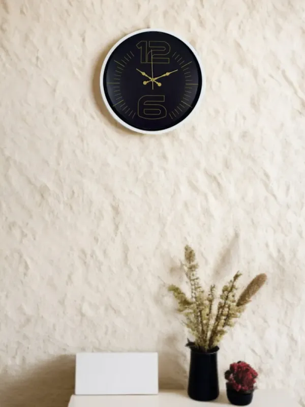 Beyaz Plastik Duvar Saati 36 cm · Model PP-3612W