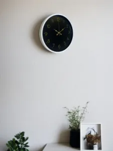 Beyaz Plastik Duvar Saati 36 cm · Model PP-3646W