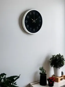 Beyaz Plastik Duvar Saati 36 cm · Model PP-3647W