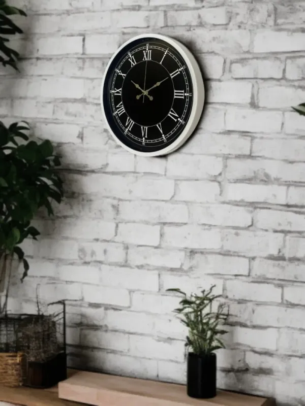 Roma Rakamlı Beyaz Plastik Duvar Saati 36 cm · Model PP-3651W