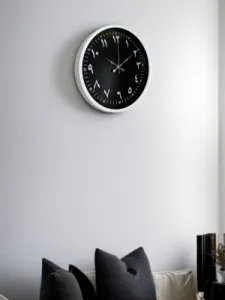 Beyaz Plastik Duvar Saati 36 cm · Model PP-3692W