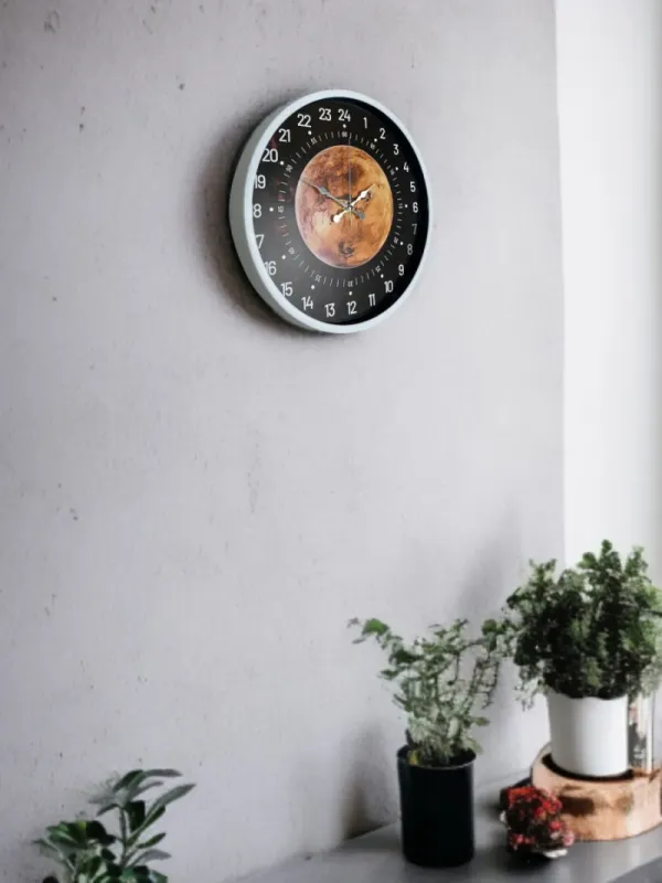 Göstergeli Beyaz Plastik Duvar Saati 36 cm · Model PP-3695W