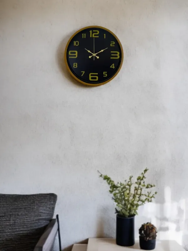 Kahverengi Plastik Duvar Saati 36 cm · Model PP-3610I