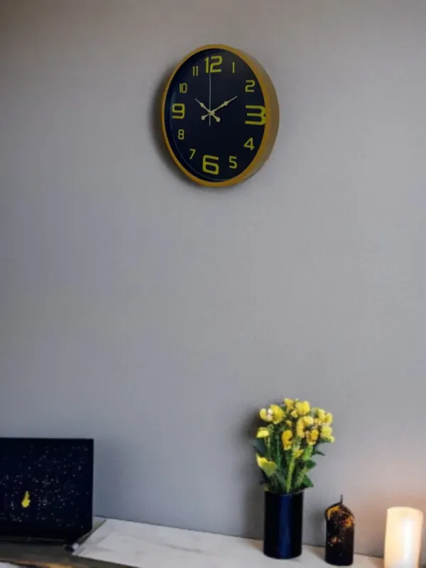 Kahverengi Plastik Duvar Saati 36 cm · Model PP-3610I
