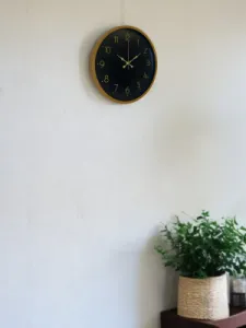 Kahverengi Plastik Duvar Saati 36 cm · Model PP-3646I