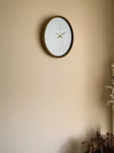 Kahverengi Plastik Duvar Saati 36 cm · Model PP-3648I