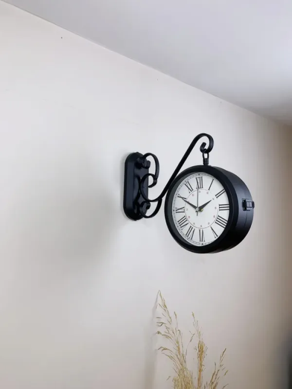 Siyah Metal İstasyon Saati 36 x 25 cm · Model CT-52B