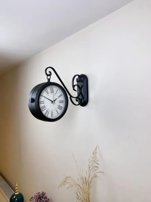 Siyah Metal İstasyon Saati 36 x 25 cm · Model CT-52B