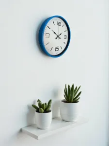 Mavi Plastik Duvar Saati 36 cm · Model PP-3608M