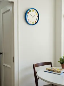 Çocuk Odası Mavi Plastik Duvar Saati 36 cm · Model PP-3694M