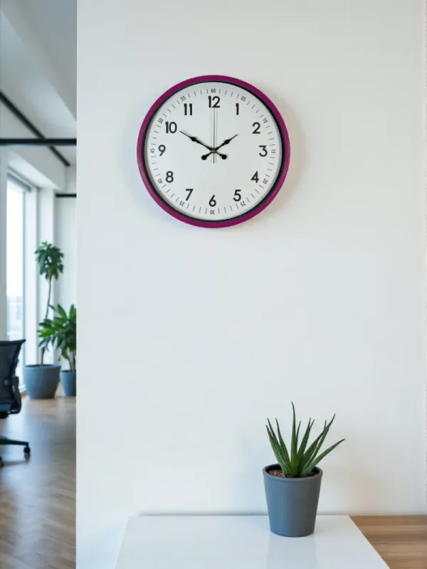 Pembe Plastik Duvar Saati 36 cm · Model PP-3605P