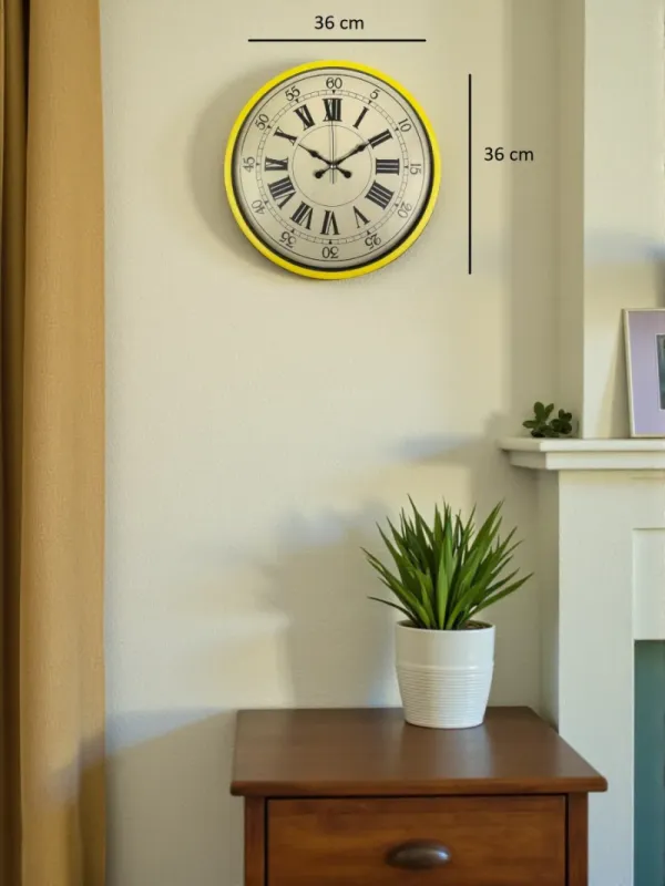 Retro Görünümlü Sarı Plastik Duvar Saati 36 cm · Model PP-3665Y