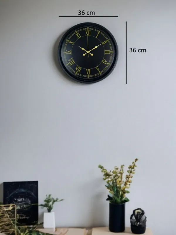 Siyah Plastik Duvar Saati 36 cm · Model PP-3672B