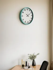 Turkuaz Plastik Duvar Saati 36 cm · Model PP-3689T