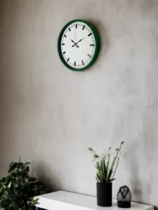Yeşil Plastik Duvar Saati 36 cm · Model PP-3689L