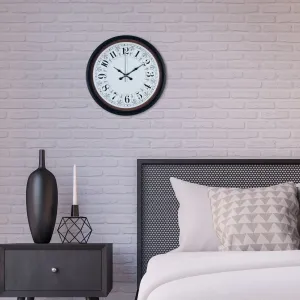 Siyah Plastik Duvar Saati 36 cm · Model PP-3625B