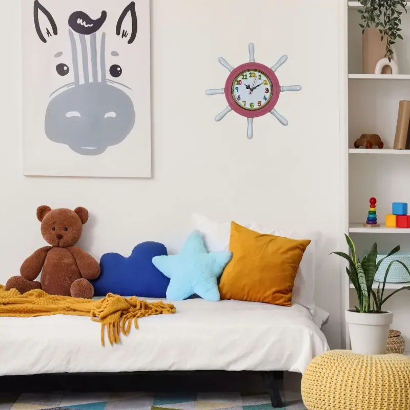 Kavelalı Çocuk Odası Pembe Ahşap Dümen Duvar Saati 37 cm · Model D3794P