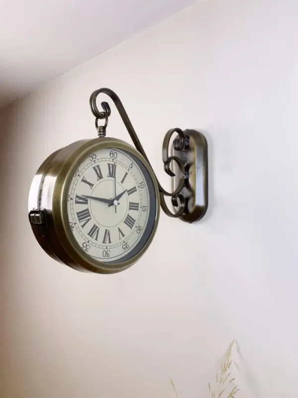 Eskitme Metal İstasyon Saati 36 x 25 cm · Model CT-65E