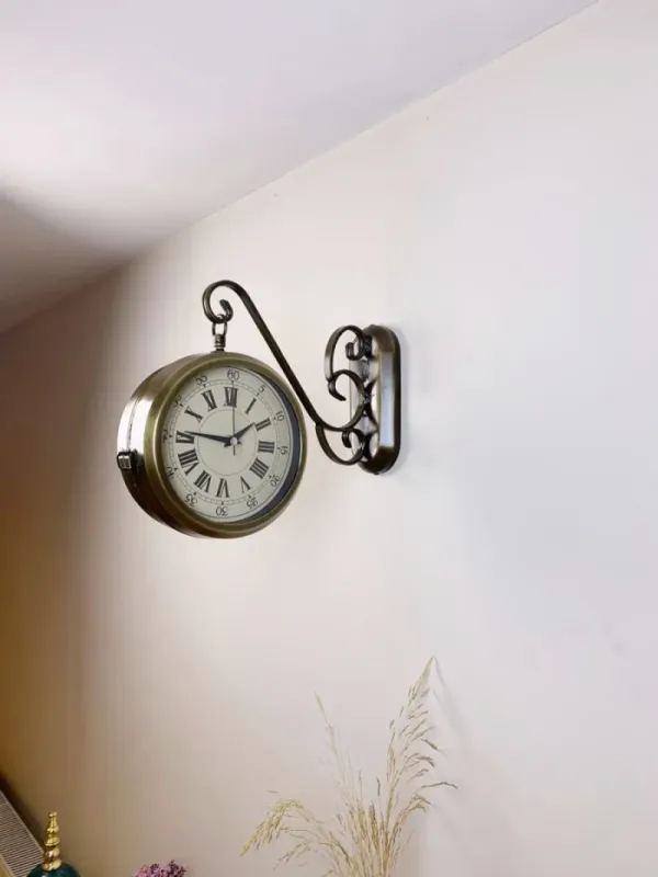 Eskitme Metal İstasyon Saati 36 x 25 cm · Model CT-65E