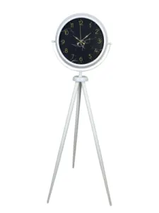 Desenli Beyaz Metal Ayaklı Tripod Saat 150 x 45 cm · Model AS-4011WW