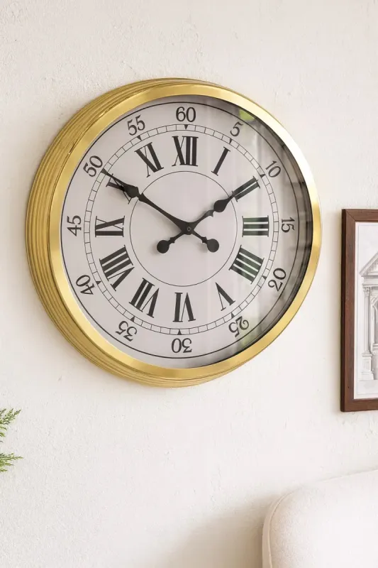 Roma Rakamlı Retro Görünümlü Gold Metal Duvar Saati 60 cm · Model 6065G