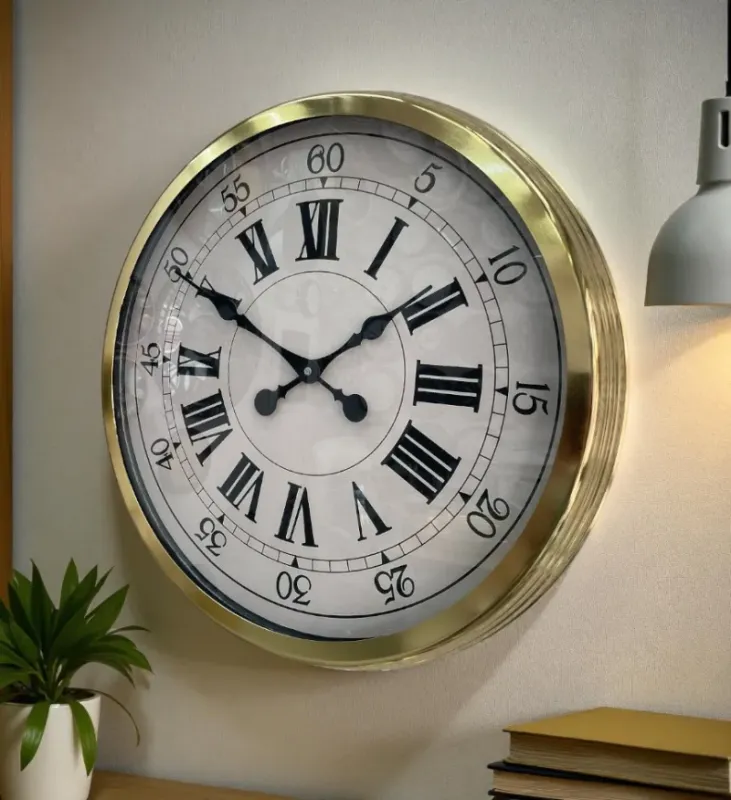 Roma Rakamlı Retro Görünümlü Gold Metal Duvar Saati 60 cm · Model 6065G