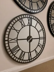 Aynalı Eskitme Metal Duvar Saati 110 x 110 x 15 · Model A100E