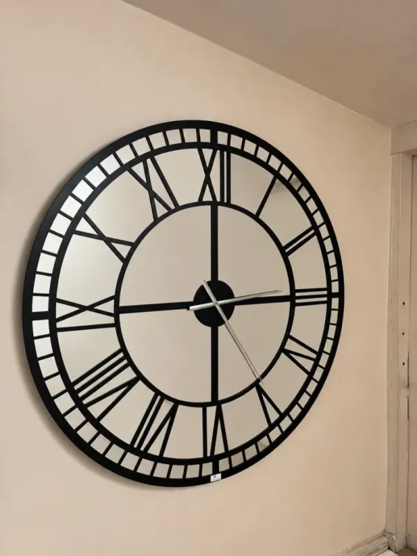 Aynalı Siyah Metal Duvar Saati 130 x 130 x 20 · Model A120B