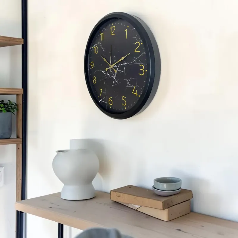 Desenli Siyah Metal Duvar Saati 52 cm · Model 5211B