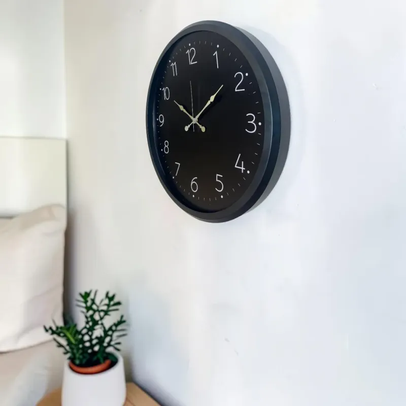 Siyah Metal Duvar Saati 52 cm · Model 5247B