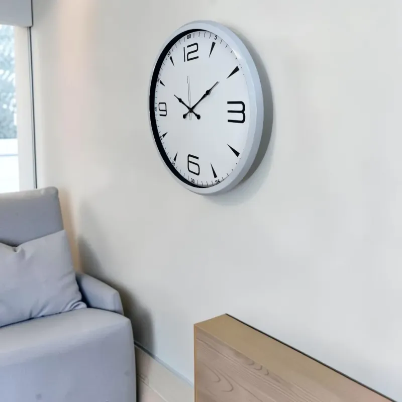 Beyaz Metal Duvar Saati 52 cm · Model 5250W