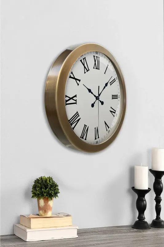 Roma Rakamlı Eskitme Metal Duvar Saati 36 cm · Model 3654E