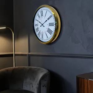 Roma Rakamlı Göstergeli Gold Metal Duvar Saati 52 cm · Model 5252G