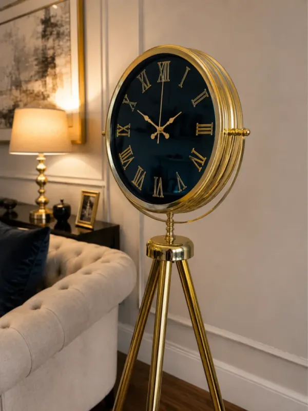 Aynalı Gold Metal Ayaklı Tripod Saat 150 x 45 cm · Model AS-A4051GG