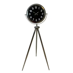 Krom Metal Ayaklı Tripod Saat 150 x 45 cm · Model AS-4031KK