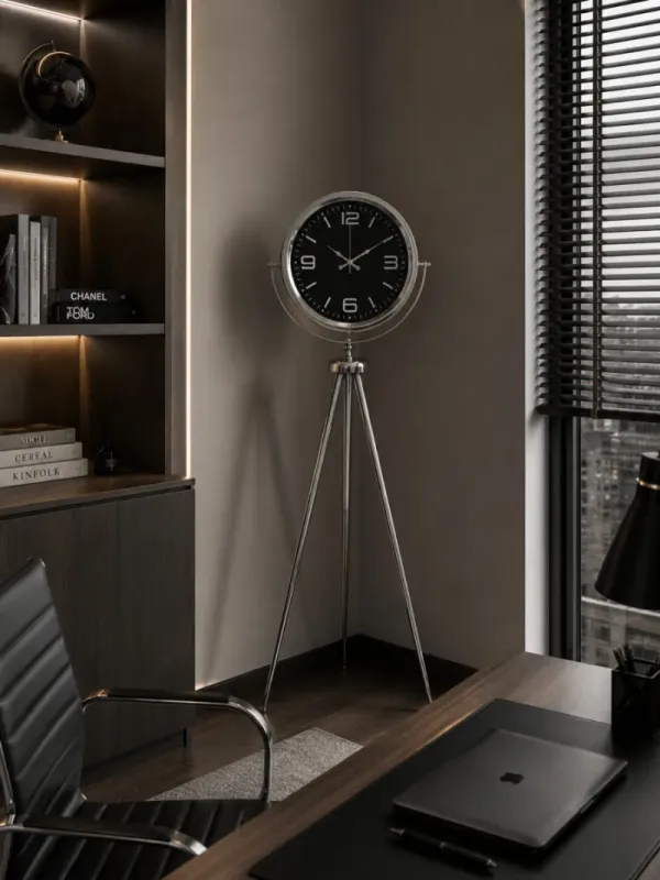 Krom Metal Ayaklı Tripod Saat 150 x 45 cm · Model AS-4045KK