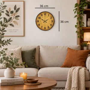 Bombeli Camlı Retro Görünümlü Siyah Plastik Duvar Saati 35 cm · Model BM-3513
