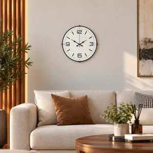 Bombeli Camlı Beyaz Plastik Duvar Saati 35 cm · Model BM-3508