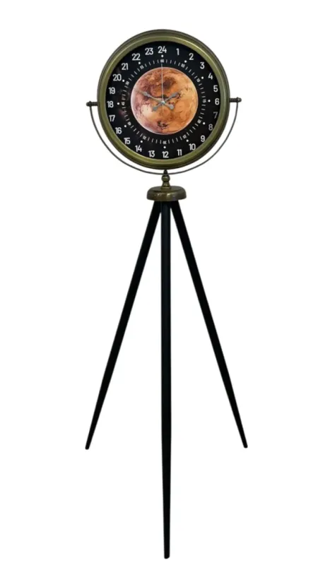 Göstergeli Eskitme Metal Ayaklı Tripod Saat 150 x 45 cm · Model AS-4095E