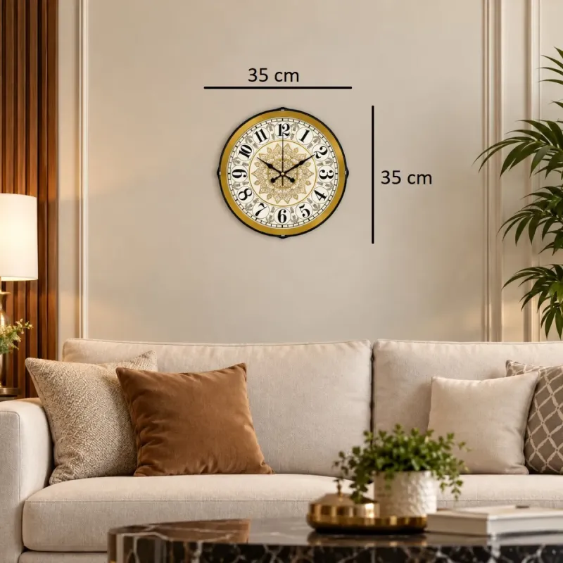 Bombeli Camlı Gold Plastik Duvar Saati 35 cm · Model BM-3517