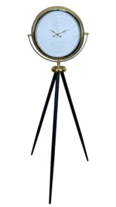 Gold Metal Ayaklı Tripod Saat 150 x 45 cm · Model AS-4048G