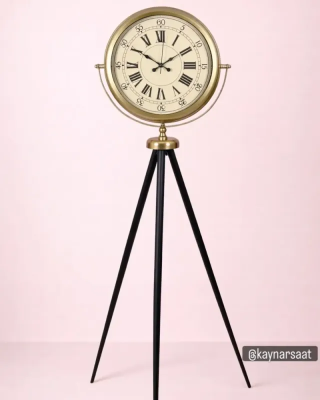 Büyük Boy Eskitme Metal Tripod Ayaklı Saat