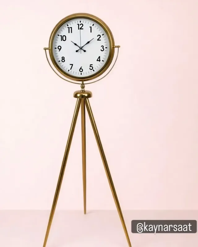 Büyük Boy Gold Metal Tripod Ayaklı Saat