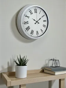 Roma Rakamlı Beyaz Metal Duvar Saati 40 cm · Model 4054W